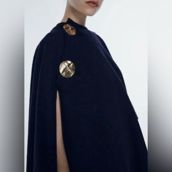 💙 ZARA NWOT Women's Navy Poncho Cape Coat with Large Golden Buttons - Picture 3 of 9